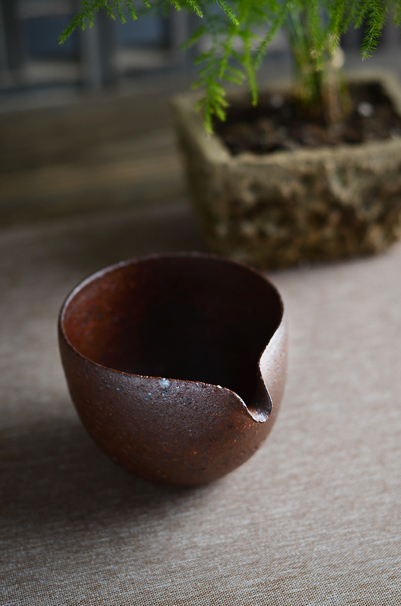 Earthen Dusk Dividing Cup Bronze