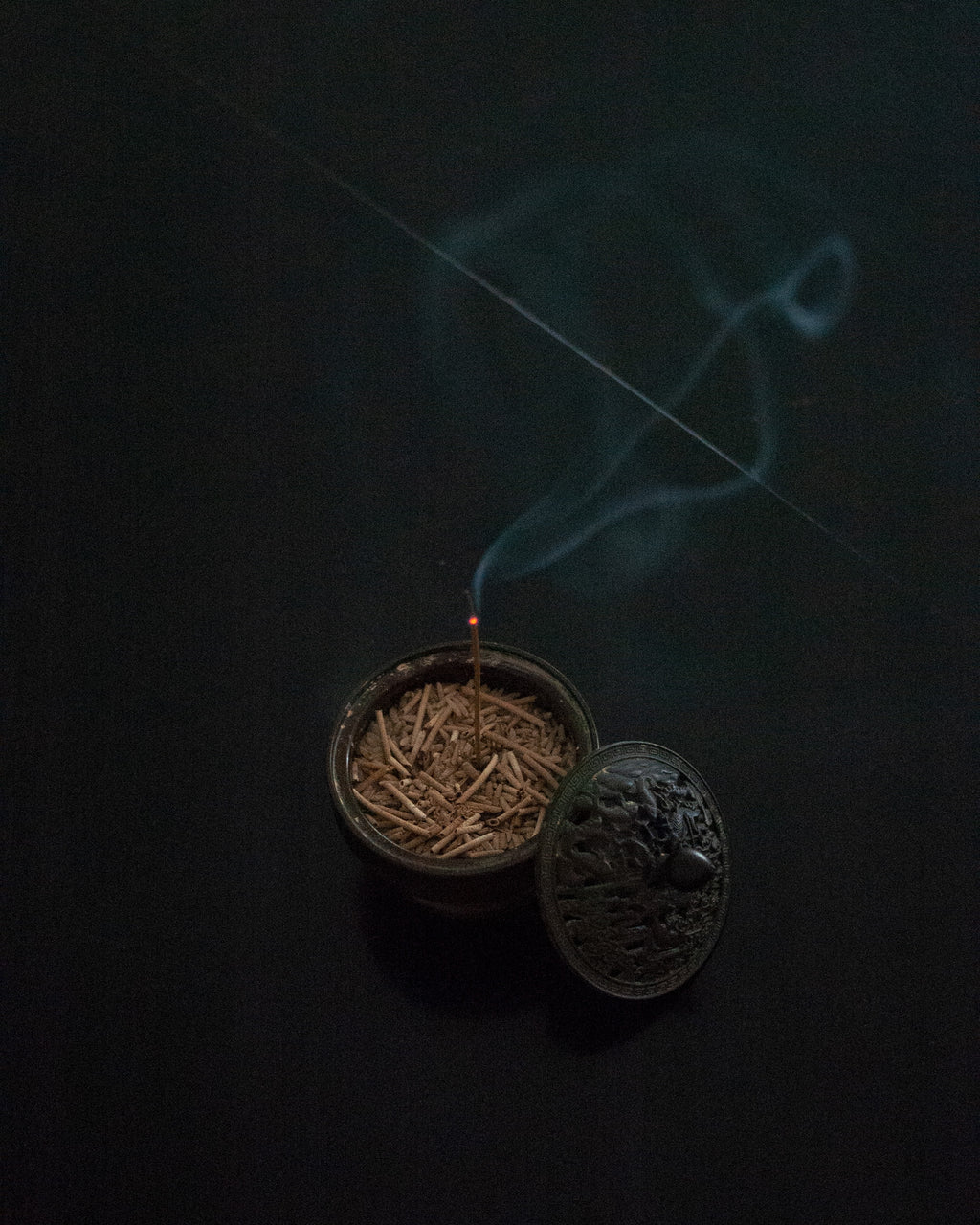 Ancient Resin Pure Hainan Stick Incense 沉香