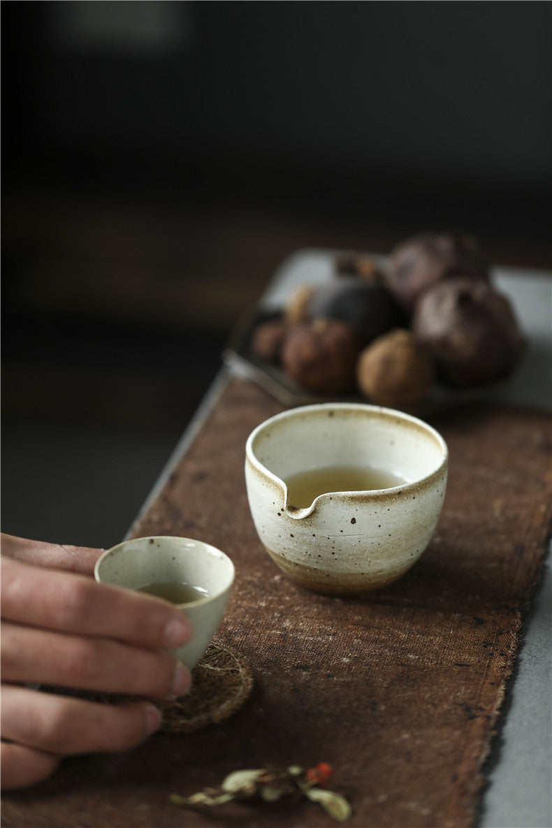 Earthen Dusk Dividing Cup Bronze