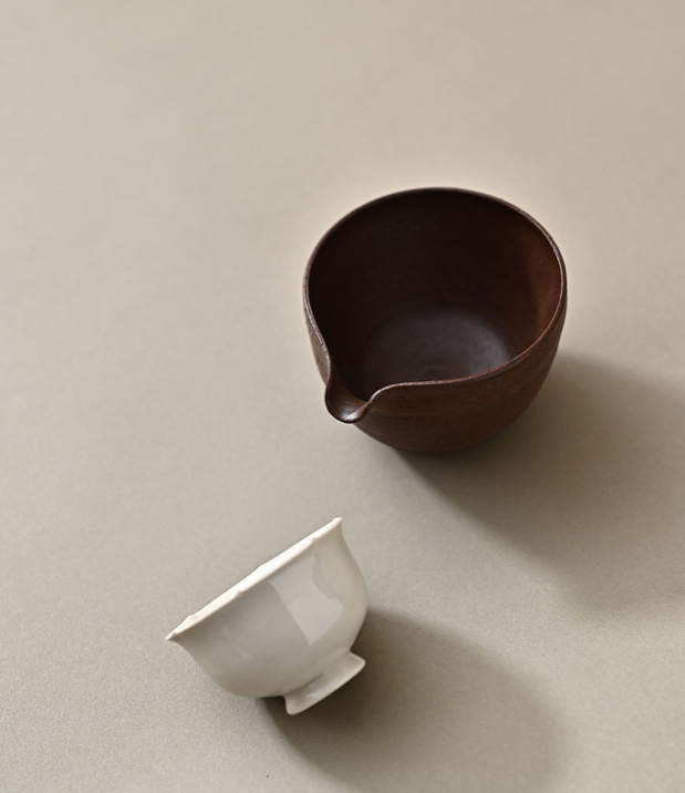 Earthen Dusk Dividing Cup Bronze