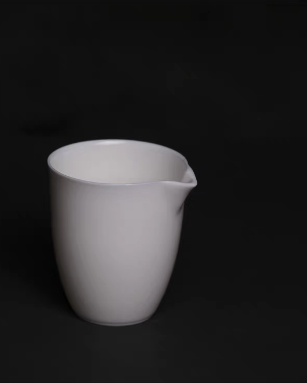 Ivory Crescent Dividing Cup