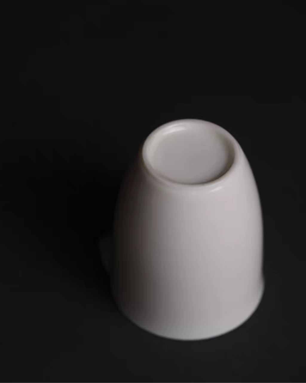 Ivory Crescent Dividing Cup