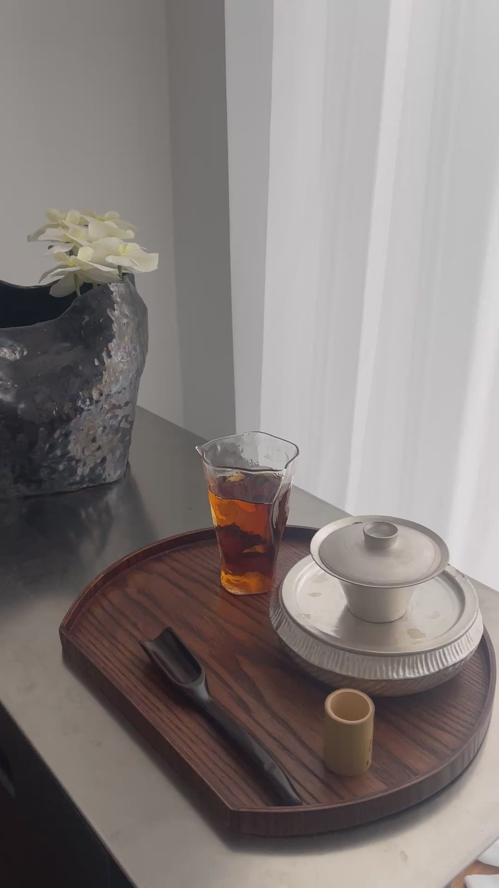 Glacial Rock Glass Dividing Cup
